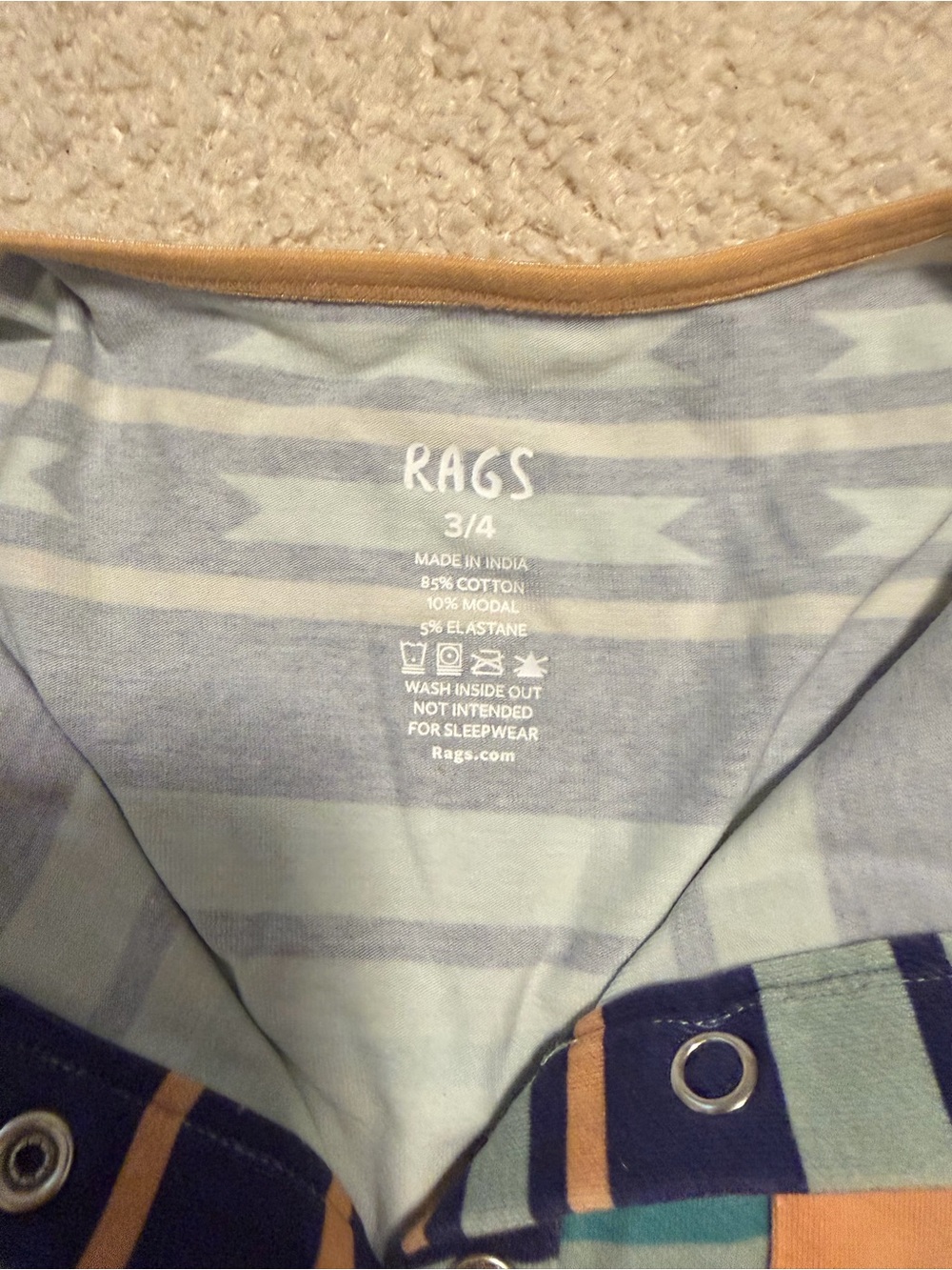Rags 3/4 Rompers - Picture 3 of 7